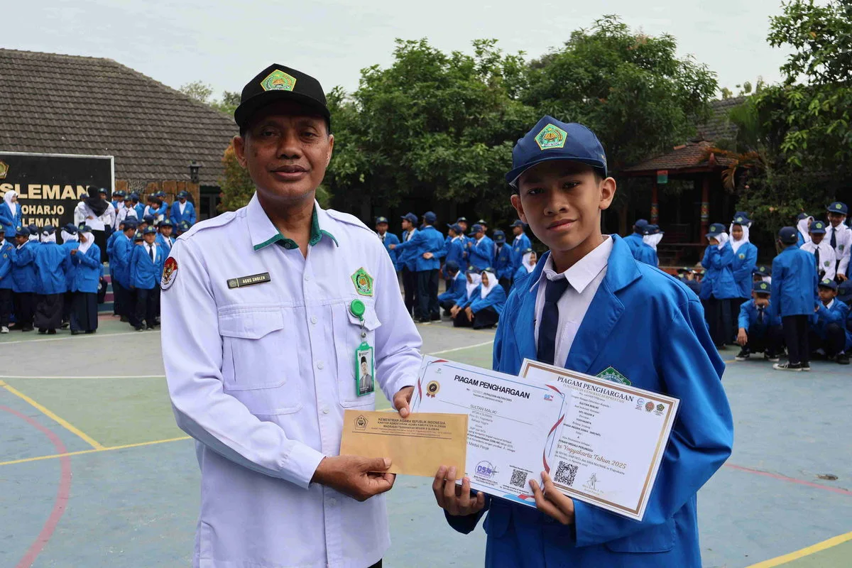 Siswa MTsN 8 Sleman Raih Medali Perunggu Olimpiade Sains Yogyakarta (OSY) Bahasa Inggris