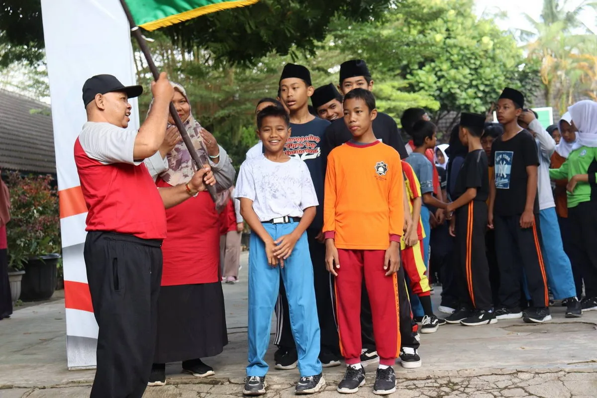 MTsN 7 Sleman Peringati HAORNAS dengan Jalan Sehat dan Sarapan Bersama