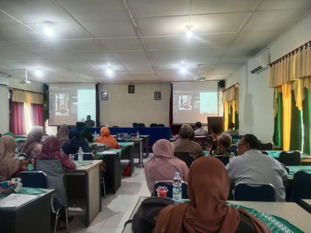 Guru MAN 5 Sleman Ikuti MGMP Prakarya dan Keterampilan DIY di MAN 3 Sleman