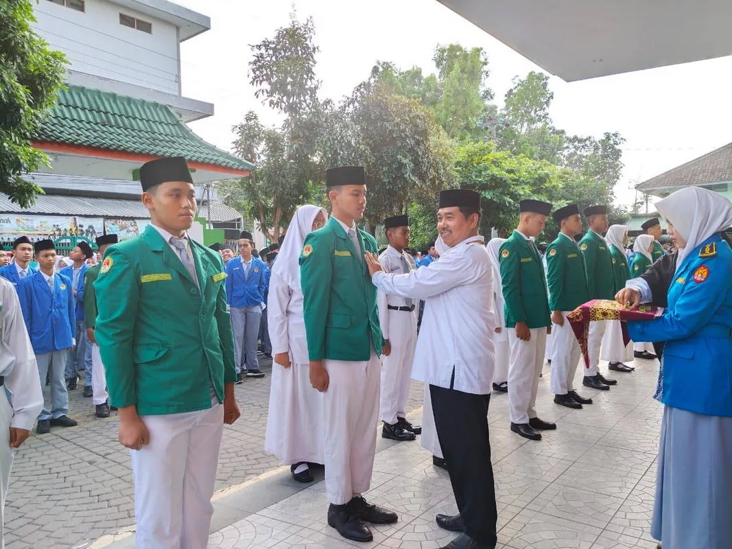 Pengurus Dewan Siswa MAN 3 Sleman Periode 2025–2026 Resmi Dilantik