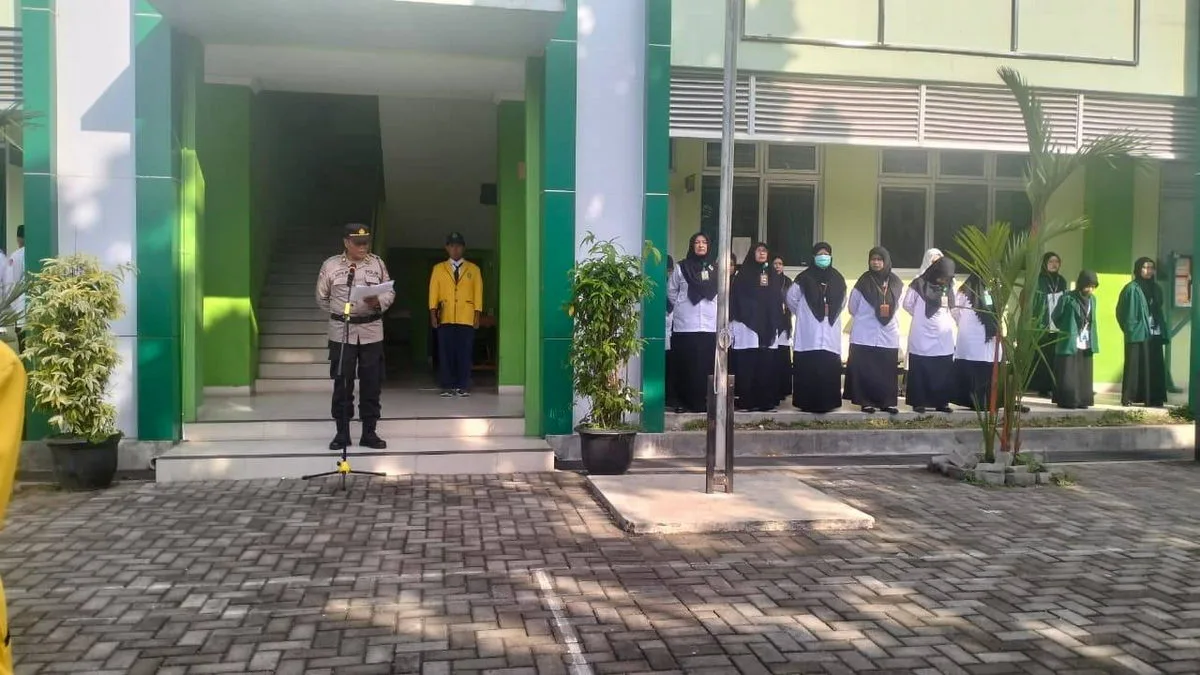Amanat Pembina Upacara Di MTsN 9 Sleman, Tekankan Disiplin dan Jauhi Perilaku Tercela
