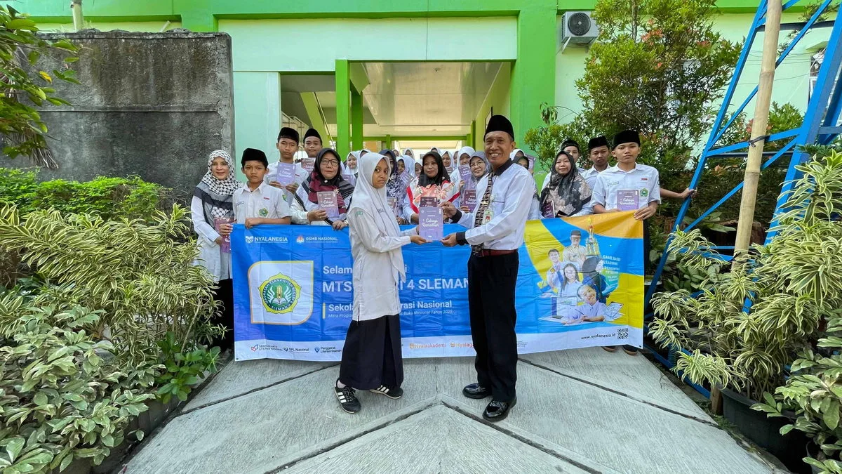 Menyulam Inspirasi, MTsN 4 Sleman Luncurkan Buku Antologi Cerpen “Cahaya Ramadhan”