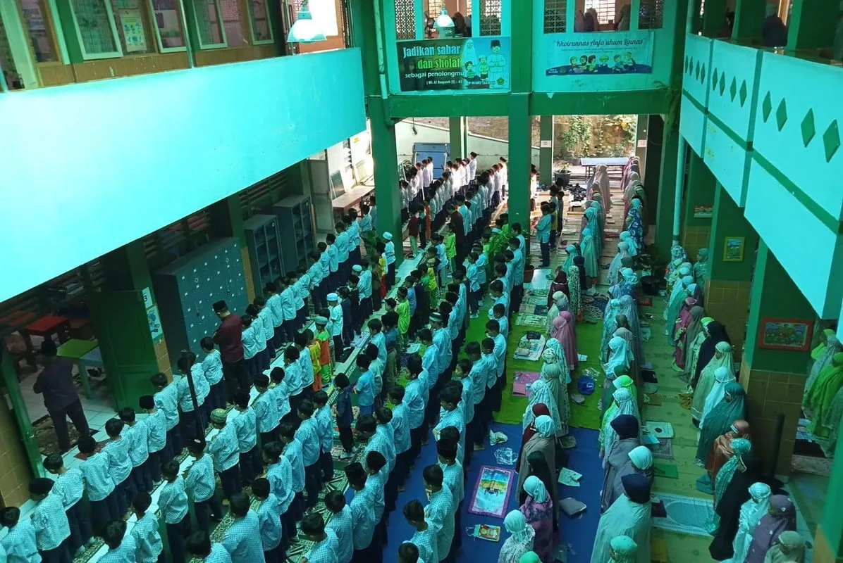 Spiritualitas, Siswa MIN 2 Sleman Laksanakan Sholat Dhuha Berjamaah