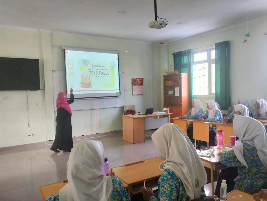 Jelang Bulan Bahasa, Tim Literasi MTsN 9 Sleman Sosialisasikan Rencana Pembuatan Buku Antologi Fabel