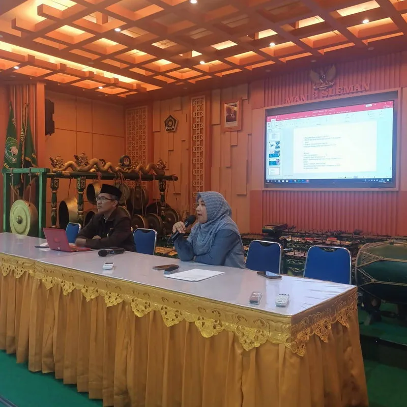 Sosialisasikan Program GEMILANG, MAN 3 Sleman Wujudkan Generasi Cinta Lingkungan
