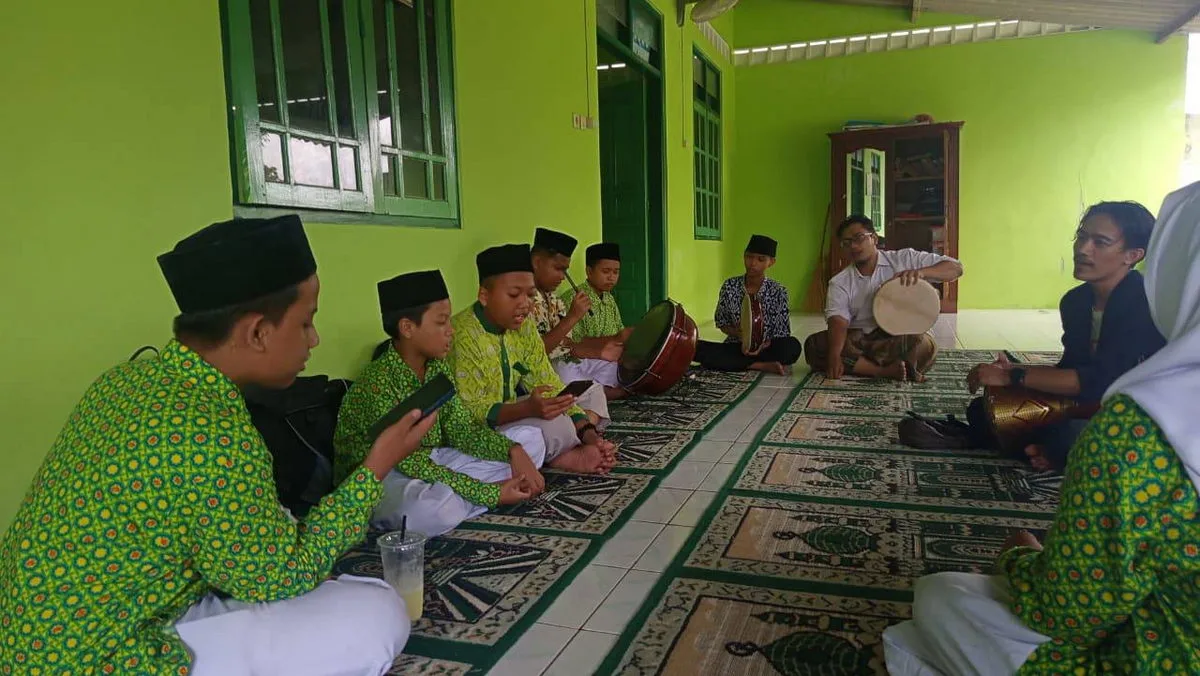 Suara Hadroh Menggema di MTsN 9 Sleman, Siswa Latihan Lagu Assalamualaikum