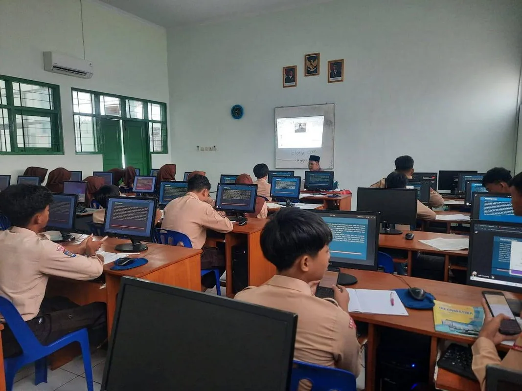 Supervisi Pembelajaran Informatika di MTsN 8 Sleman, Adaptif di Era Digital