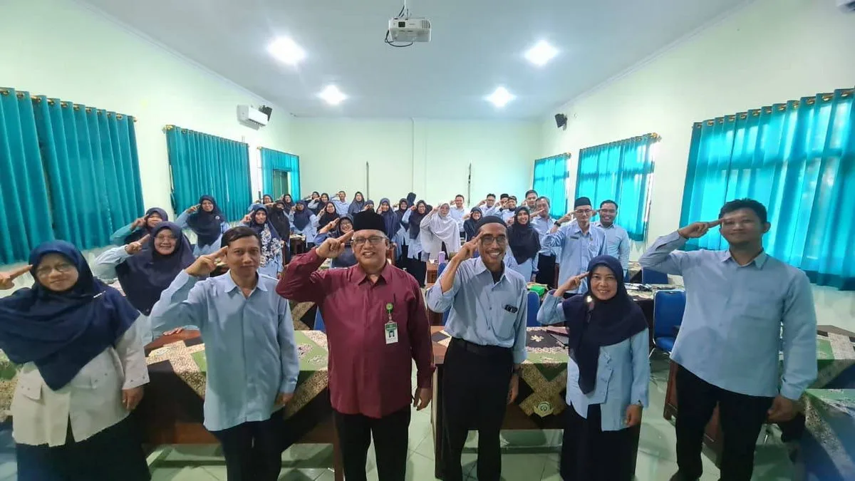 Workshop Growth Mindset: Guru MAN 4 Sleman Siap Hadapi Tantangan Pendidikan