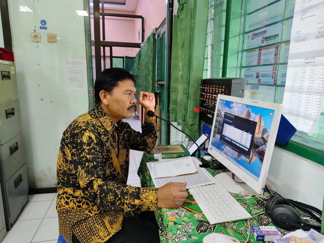 Senin Bersinar MAN 2 Sleman: Integrasikan Nilai Bhineka Tunggal Ika dan QS Al-Hujurat Ayat 13