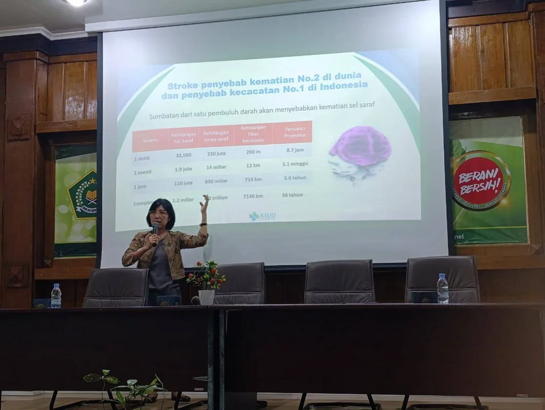 Darma Wanita Kemenag Sleman: Kepala MTsN 2 Sleman Ikut Perkuat Silaturahmi dan Edukasi Kesehatan