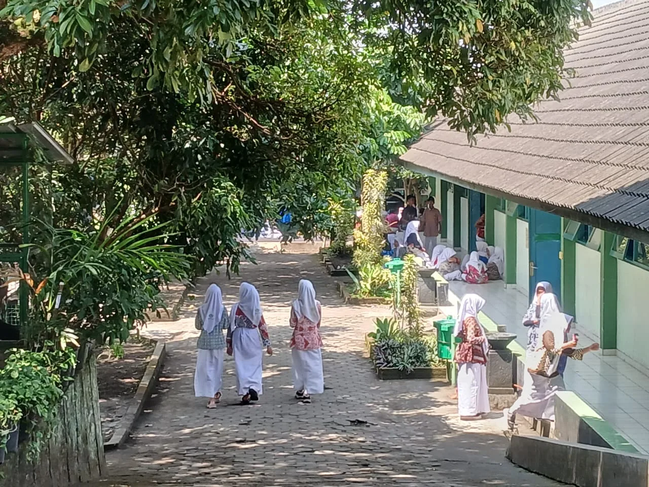Harmoni dalam Batik, MTsN 2 Sleman Tunjukkan Cinta Budaya