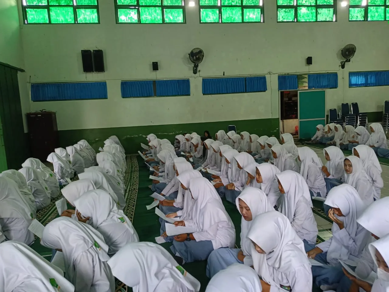 Awali Pekan dengan Keberkahan, MAN 5 Sleman Gelar Mujahadah dan Doa Bersama