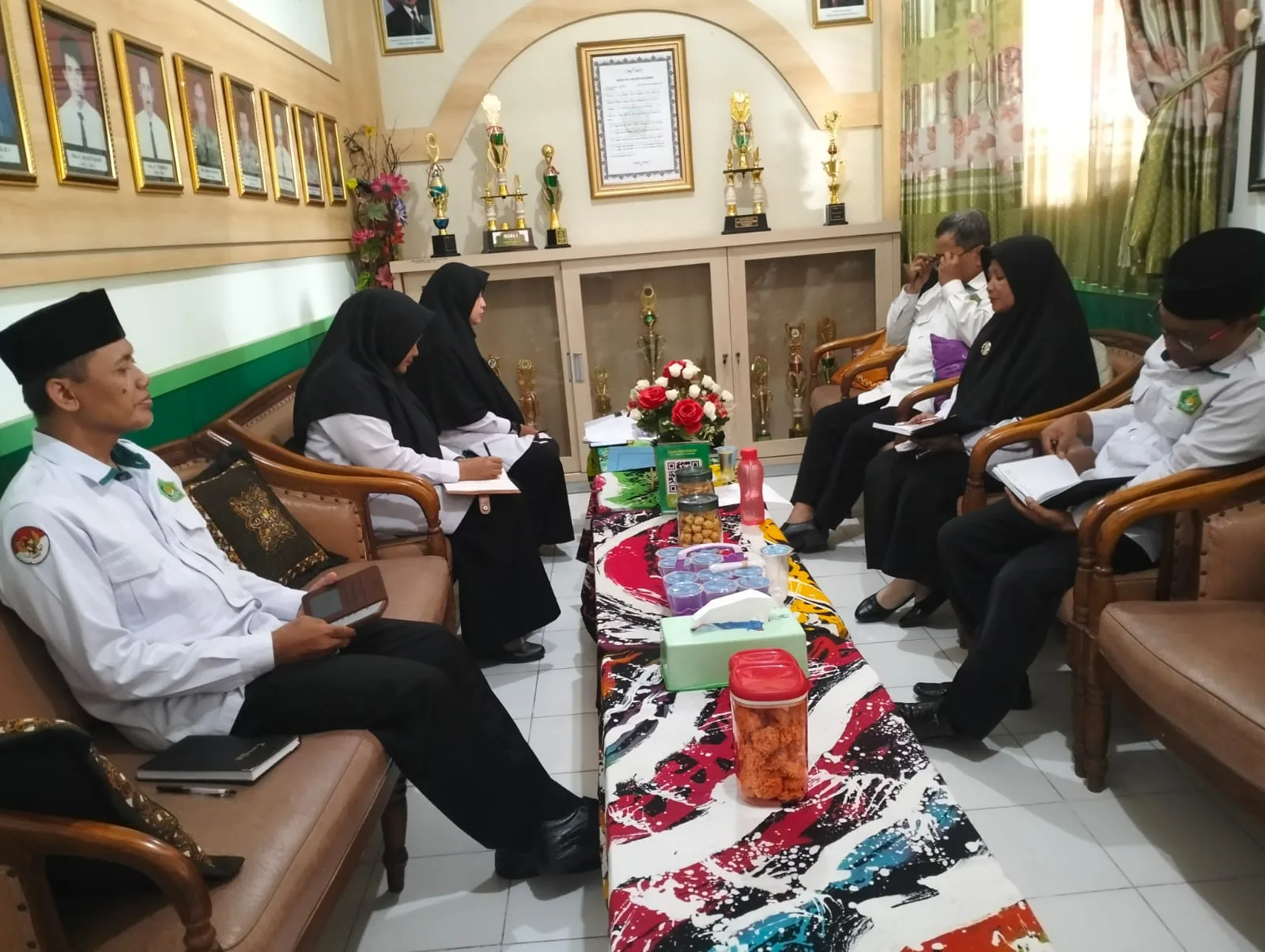 Kepala dan Wakil Kepala MTsN 8 Sleman Gelar Koordinasi Persiapan Agenda Akhir Oktober 2025
