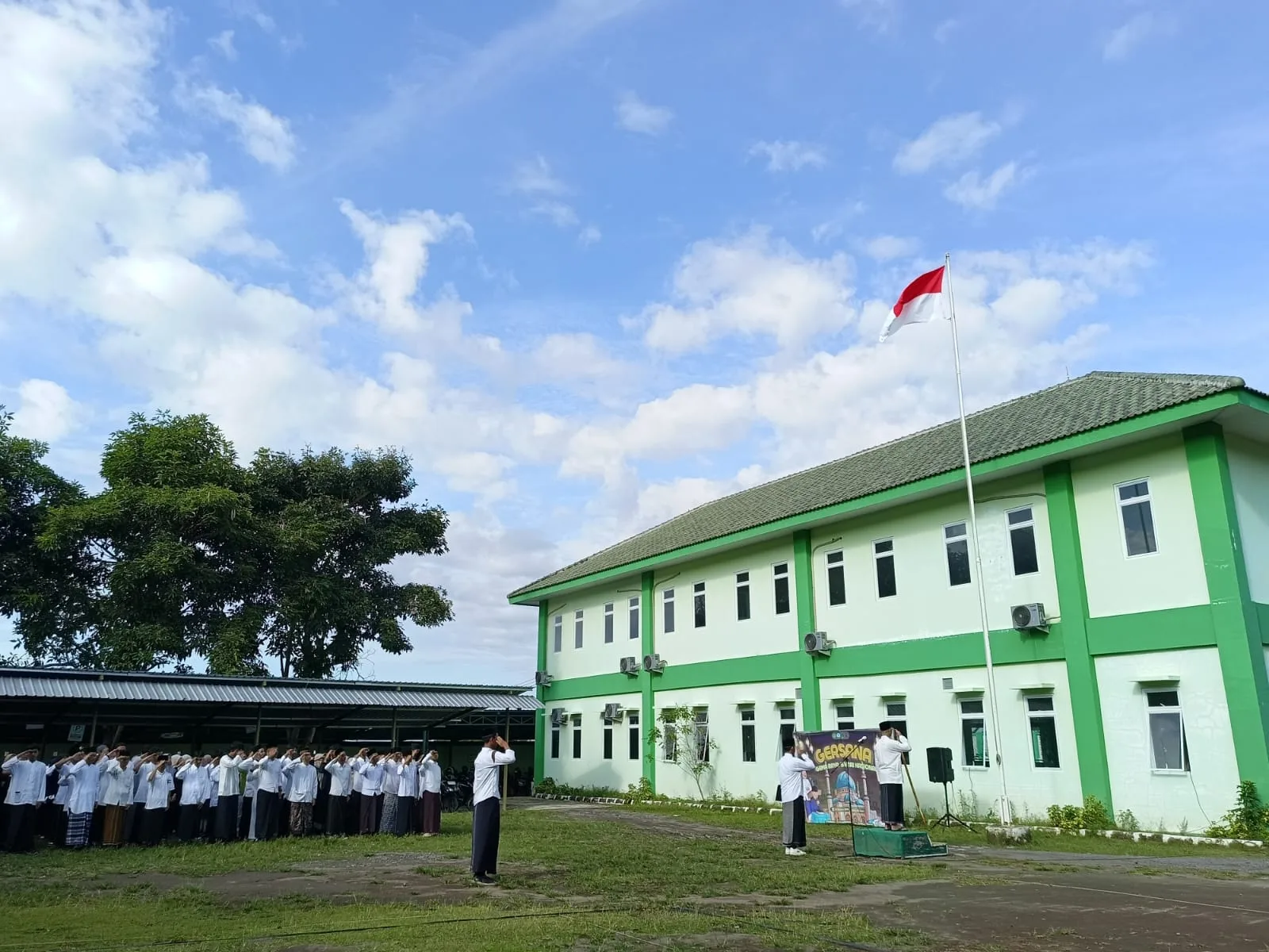MAN 5 Sleman Peringati Hari Santri Nasional 2025 dengan Khidmat dan Semangat Kebangsaan