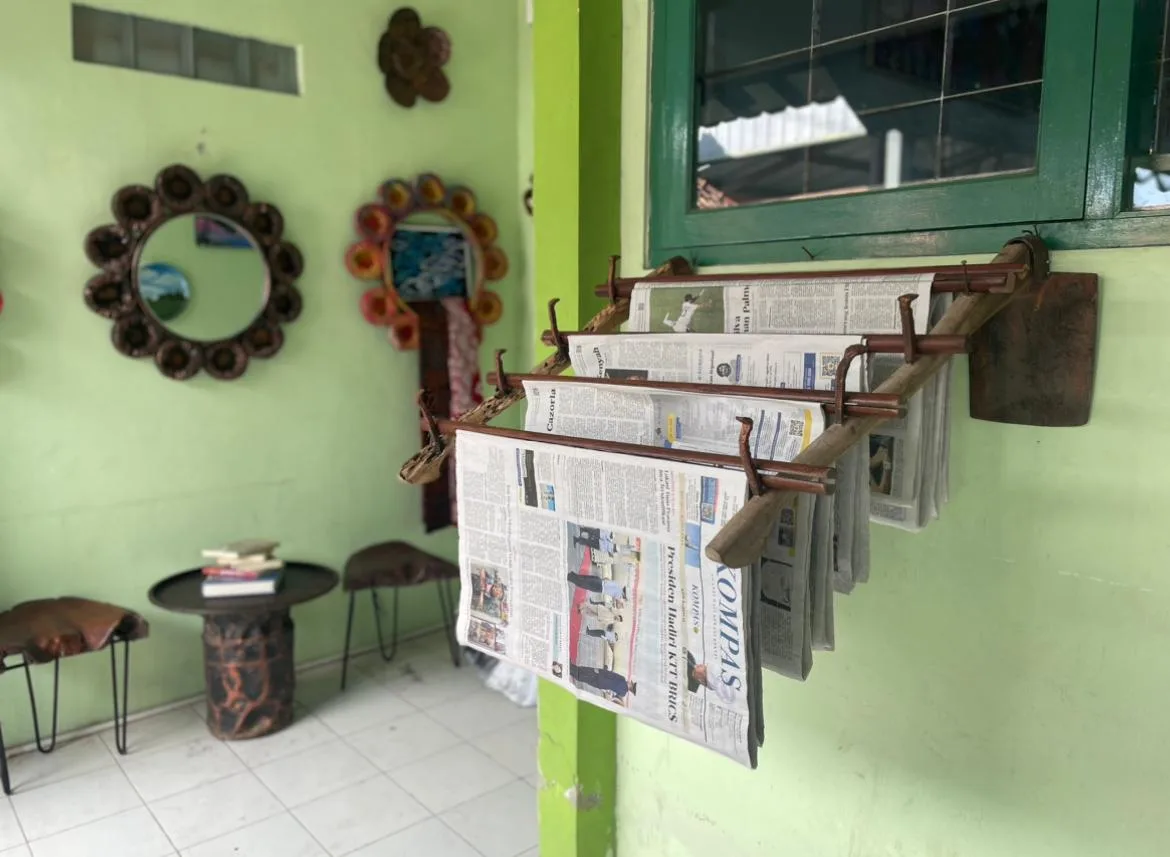 Manfaatkan Produk Daur Ulang, Perpustakaan MTsN 10 Sleman Tuai Pujian Asesor