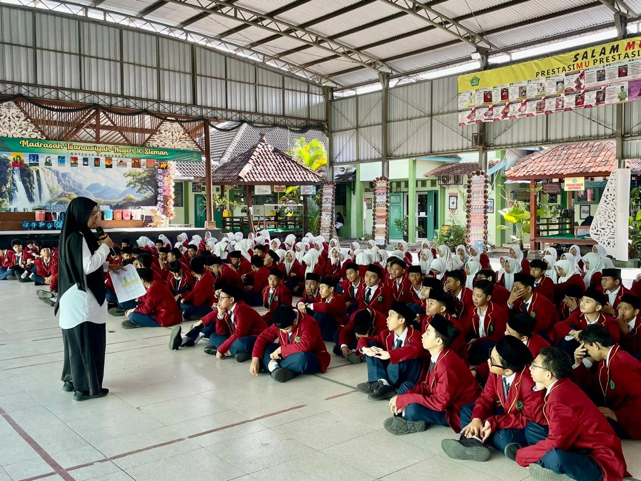 MTsN 10 Sleman Gelar Projek Penguatan Profil Pelajar Pancasila dan Rahmatan lil Alamin (P5RA)