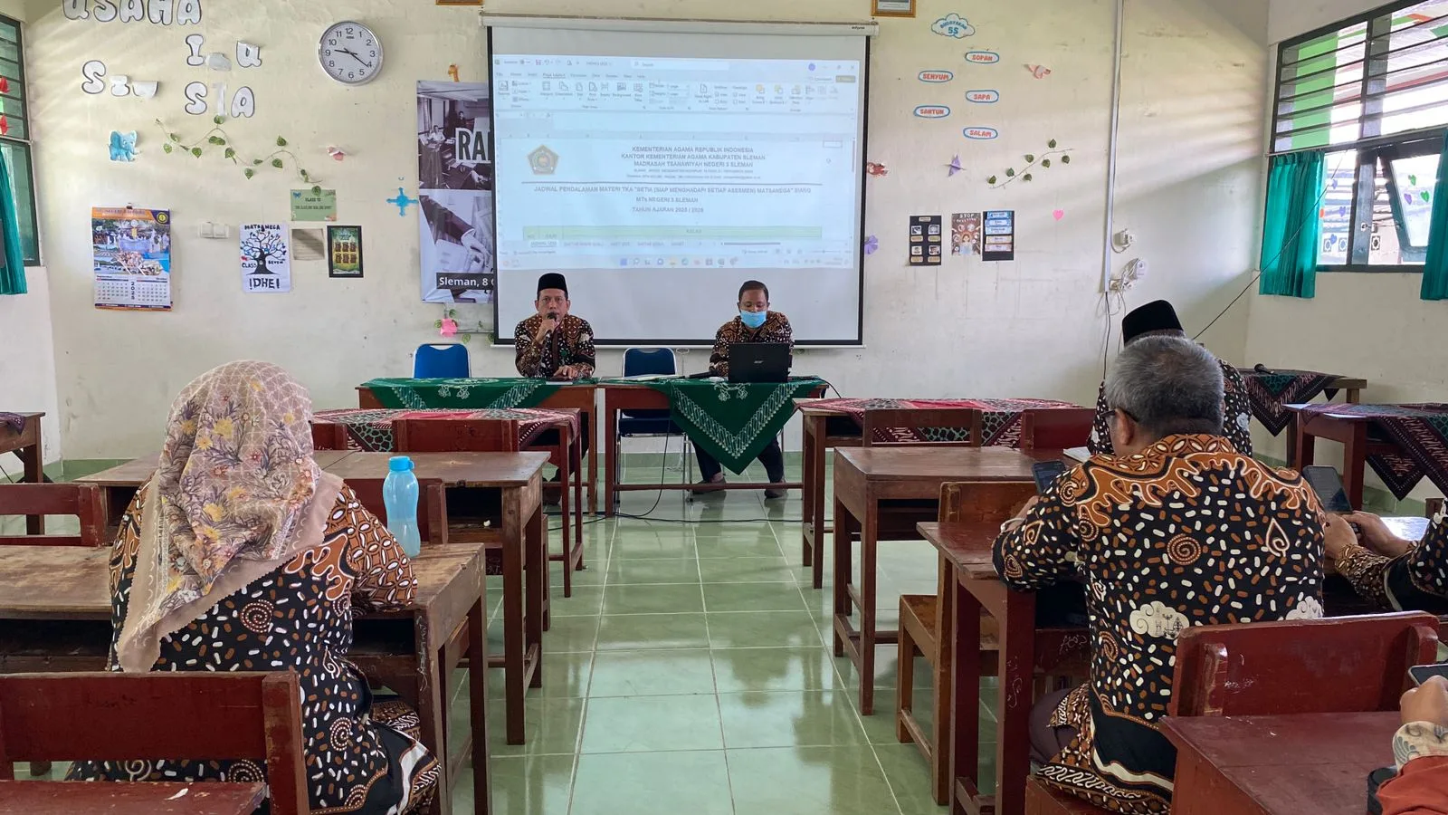 Rapatkan Barisan, MTs Negeri 3 Sleman Gelar Koordinasi Pendalaman Materi