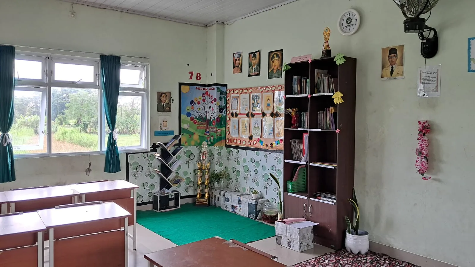 Bulan Bahasa dan Hari Santri Jadi Ajang Murid MTsN 1 Sleman Berprestasi