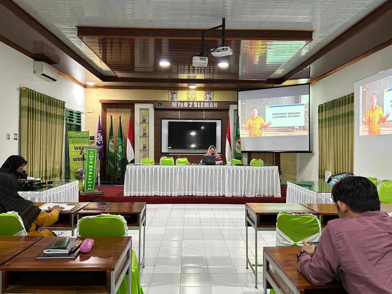 MTsN 2 Sleman Tingkatkan Profesionalisme Guru melalui Diseminasi Lesson Study