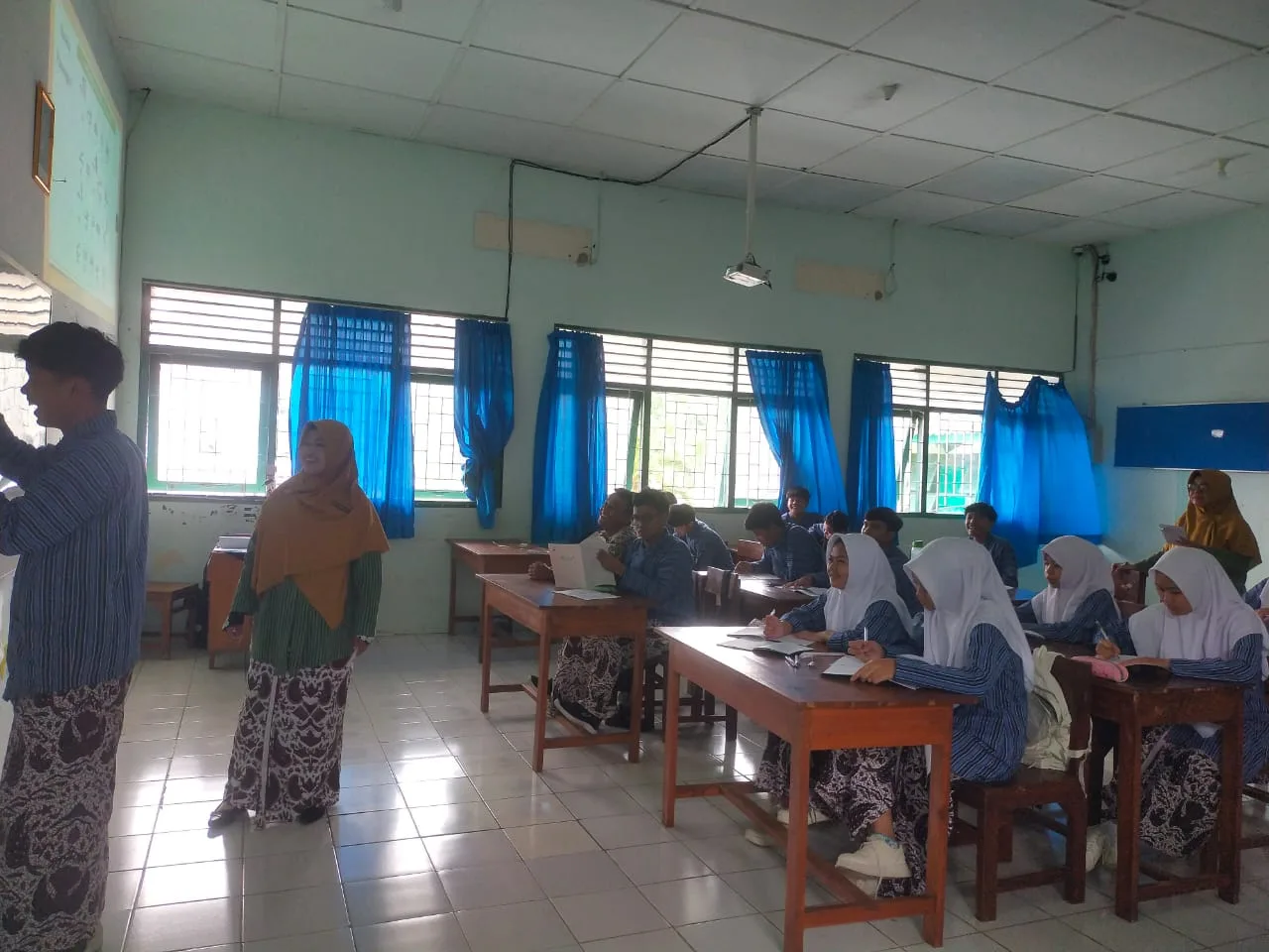 Supervisi Pembelajaran Bahasa Jawa Perkuat Pelestarian Budaya Lokal di MAN 5 Sleman