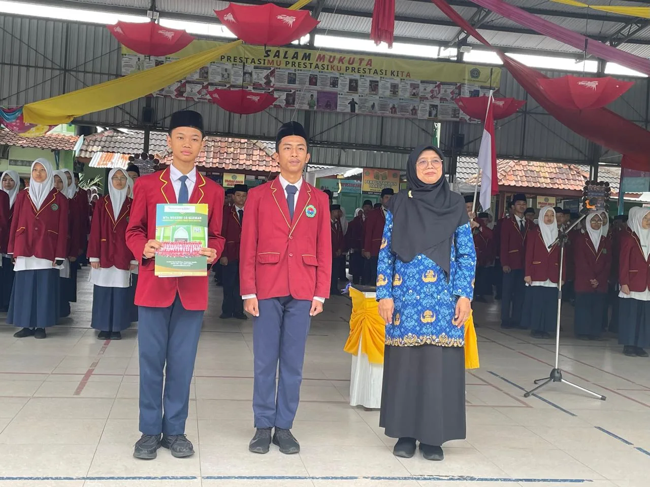 MTsN 10 Sleman Laksanakan Pelantikan Pengurus OSIS Masa Bakti 2025/2026