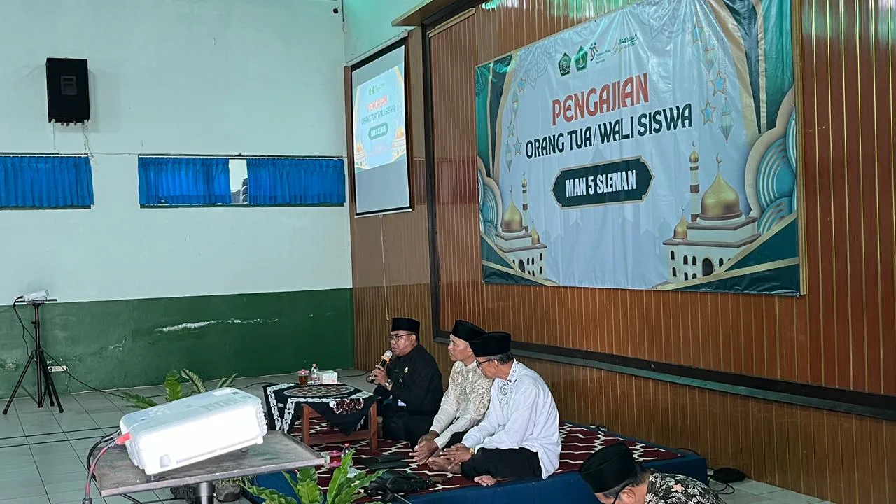 Pengajian Orang Tua/Wali Siswa MAN 5 Sleman Perkuat Sinergi Keluarga dan Madrasah dalam Membangun Generasi Berkarakter