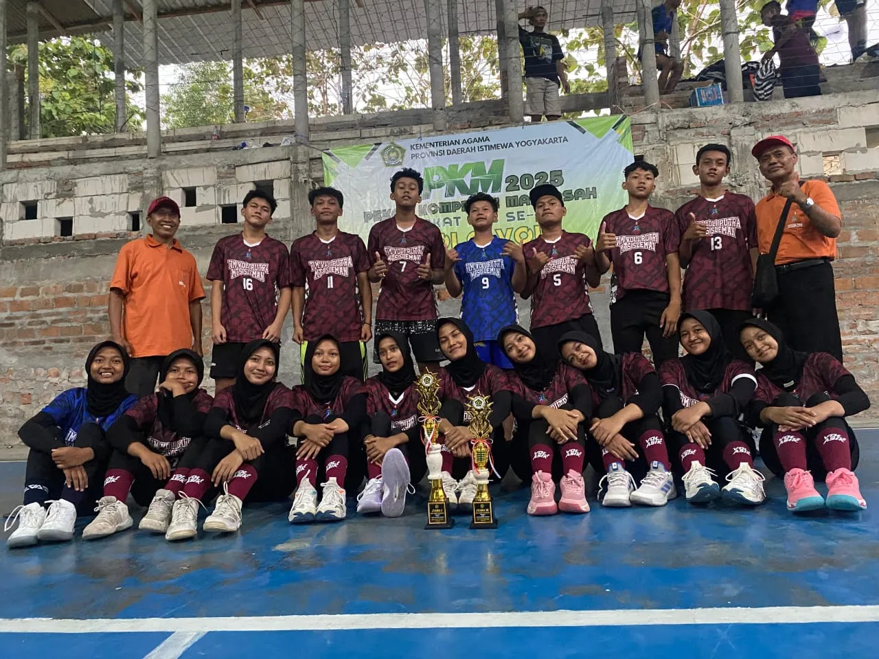 Tim Voli Putra Sleman Raih Juara 3 PKM Cabang Voli MTs Tingkat Provinsi DIY
