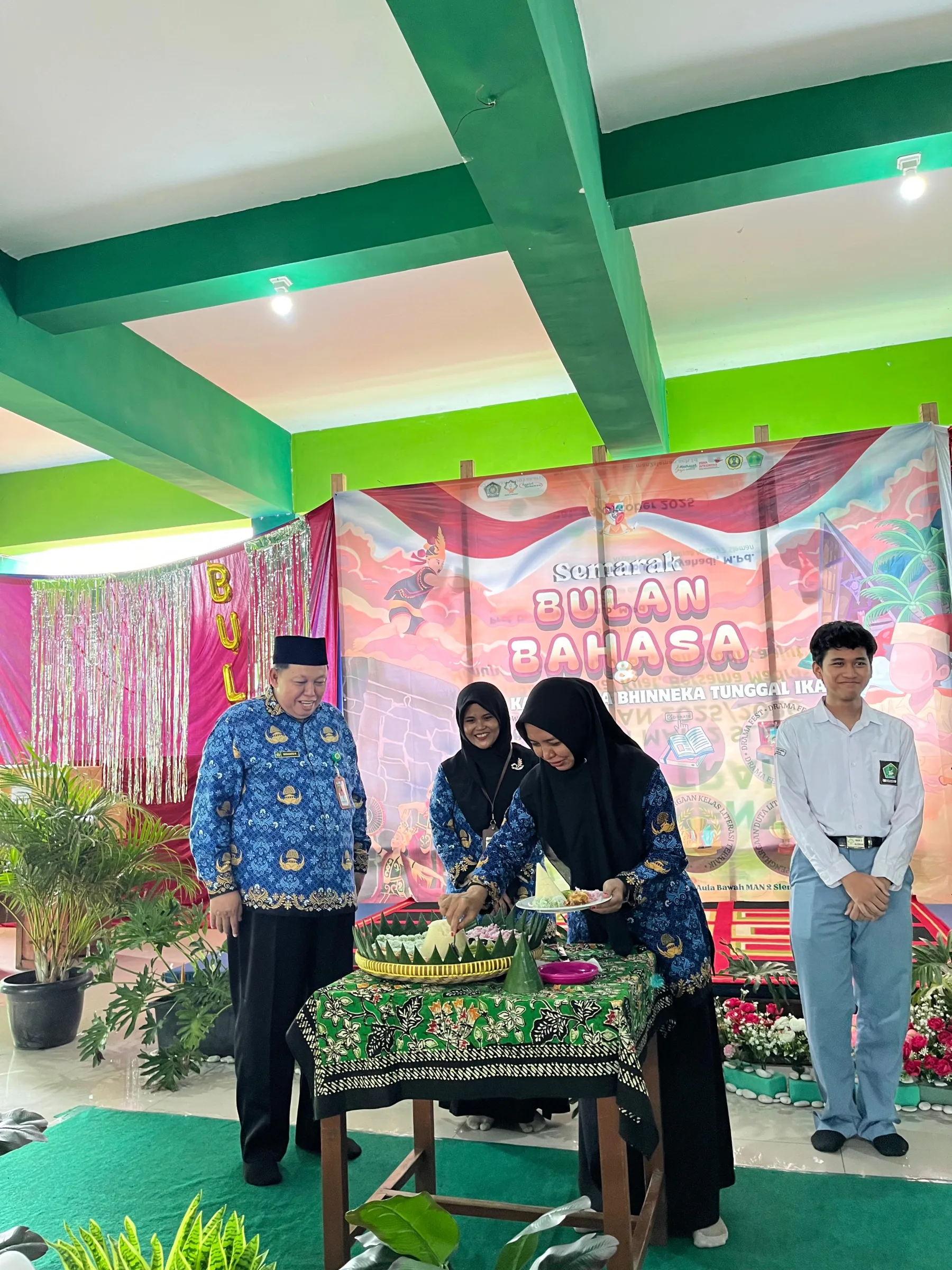 MAN 2 Sleman Semarakkan Bulan Bahasa dan Gelar Karya P5RA dengan Meriah dan Penuh Kreativitas