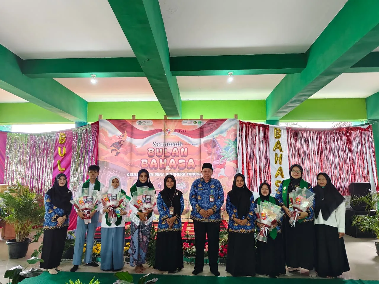Penghargaan Literasi: Menghidupkan Semangat Membaca di Bulan Bahasa