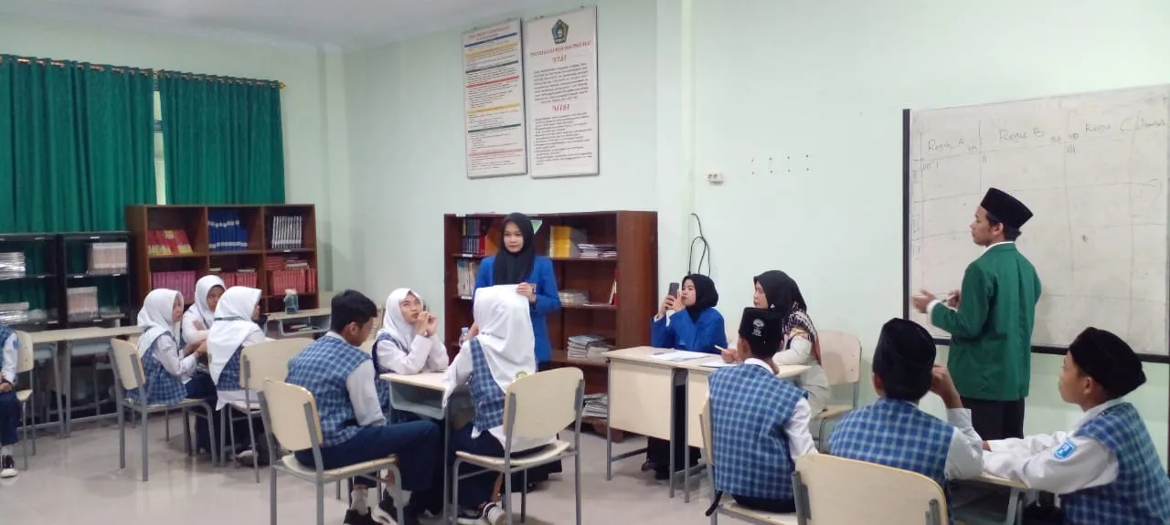 Semarak Hari Santri Nasional 2025: Tiga Regu MTsN 9 Sleman Berlaga di Final Lomba CCA