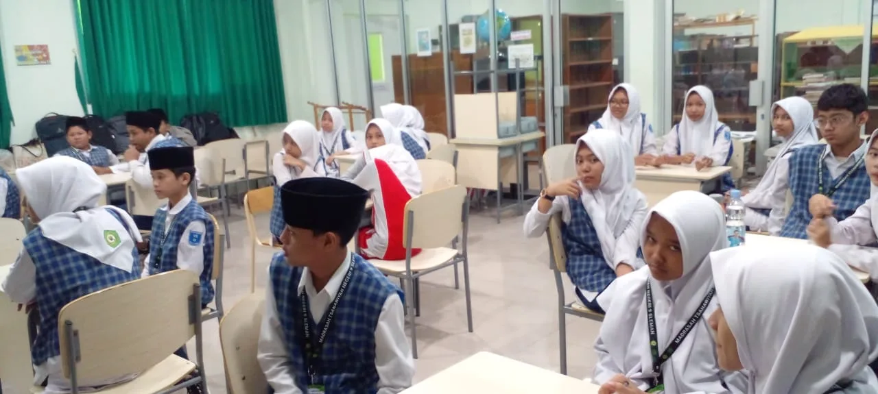 Siswa MTsN 9 Sleman Tunjukkan Prestasi di Babak Penyisihan Lomba CCA Hari Santri Nasional 2025