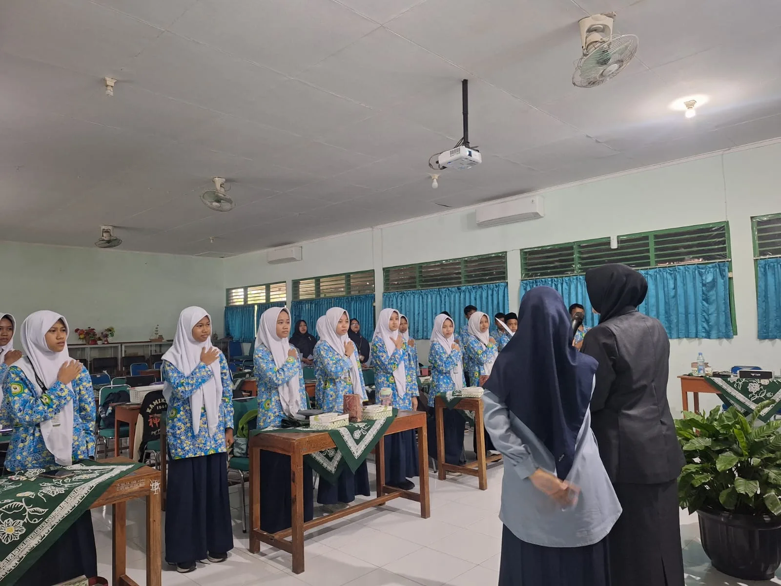 MTsN 9 Sleman Gelar Pengukuhan Tim JMS di Ruang Keterampilan