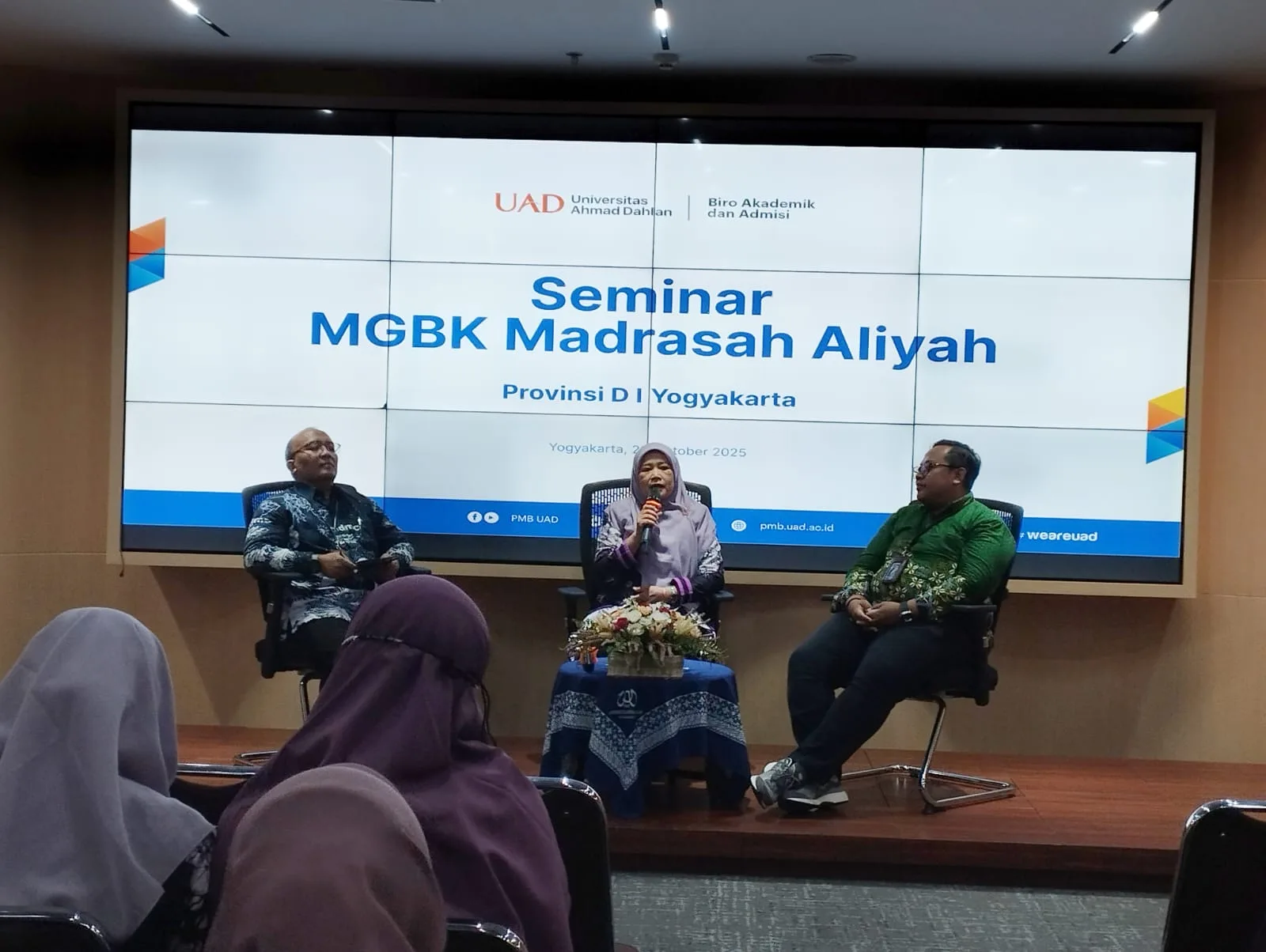 Tim BK MAN 3 Sleman Ikuti Seminar MGBK MA DIY di UAD: Tingkatkan Keterampilan Konseling Hadapi Generasi Z