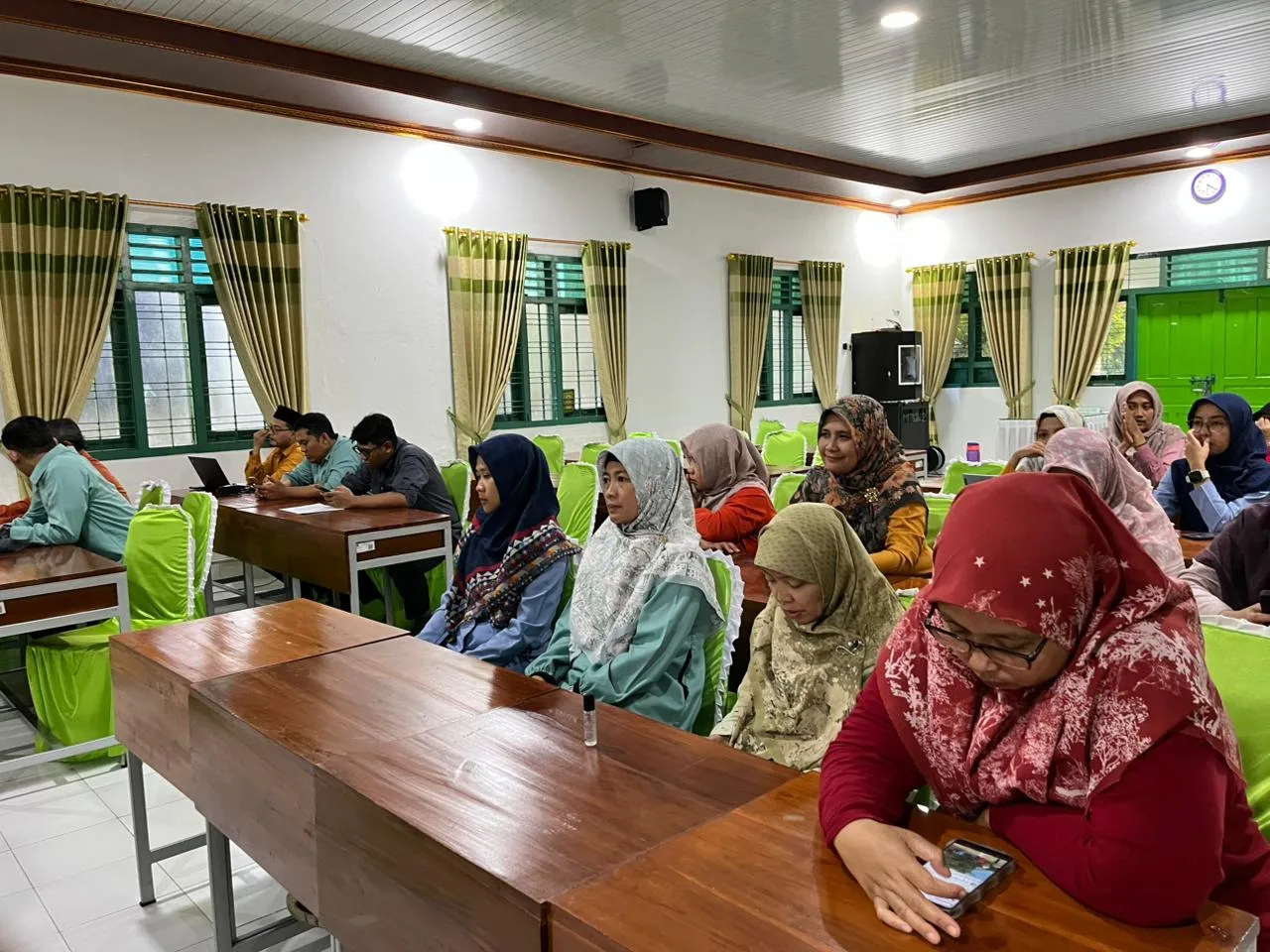 MTsN 2 Sleman Mantapkan Kinerja: Rapat Koordinasi, Evaluasi Program, dan Diseminasi Anti-Bullying & Public Speaking