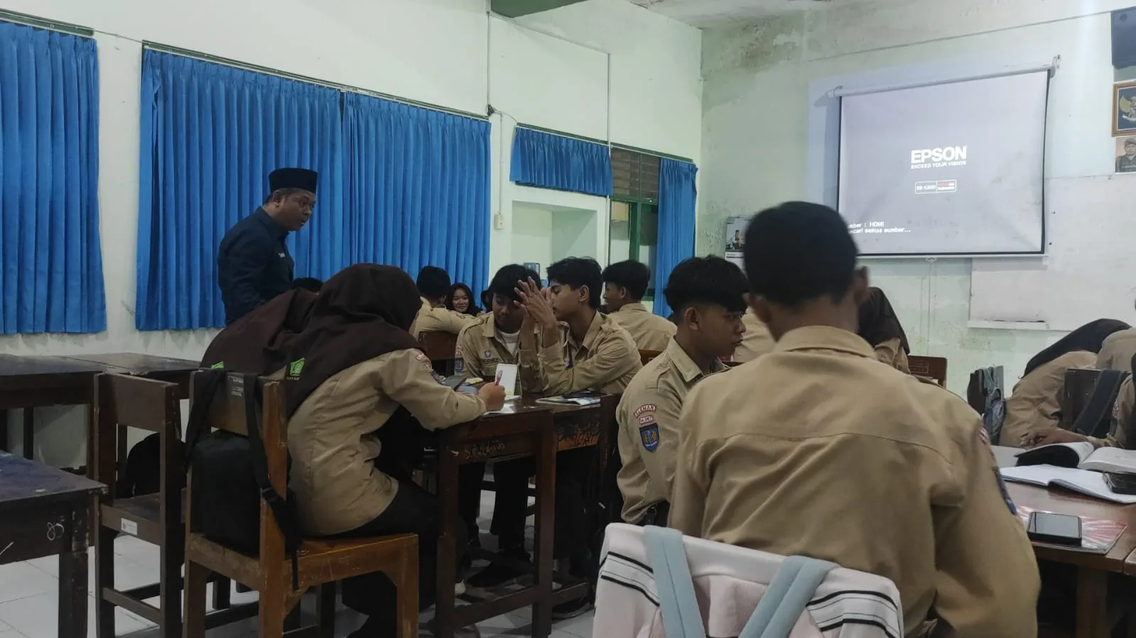Supervisi Pembelajaran Geografi Dorong Pemahaman Kontekstual tentang Pengetahuan Dasar Geografi