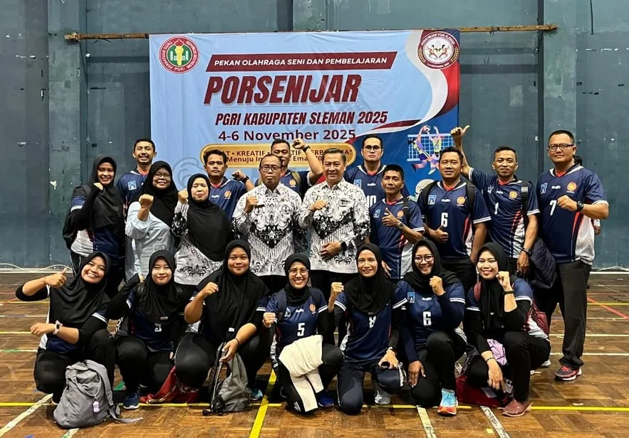 Hurun’in, Guru MAN 3 Sleman Ikut Harumkan Tim PGRI Guru SMA di Ajang PORSENIJAR 2025