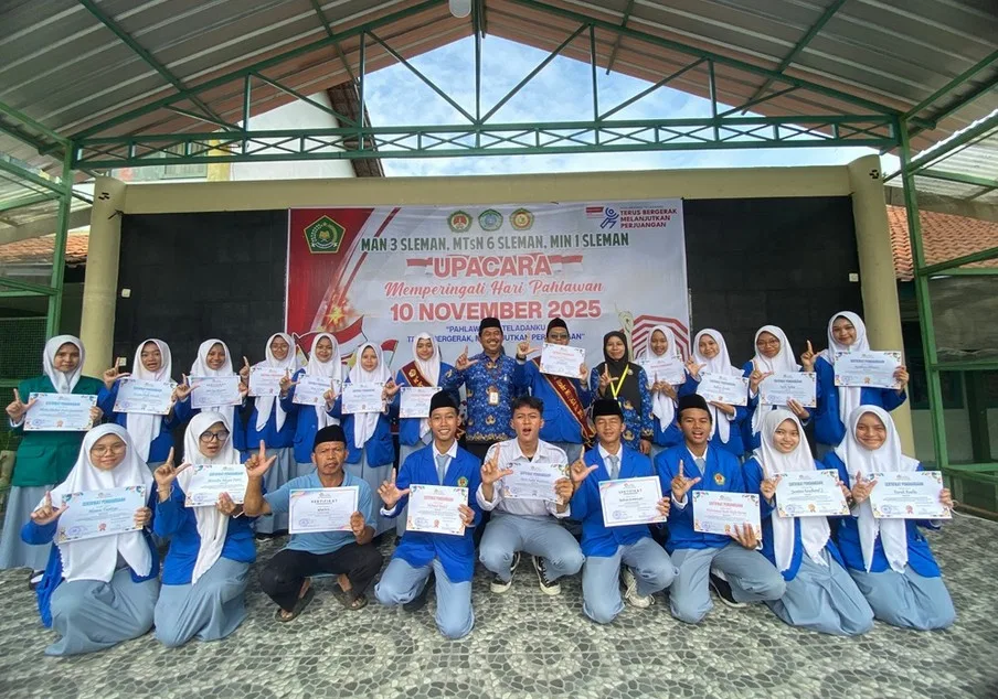 Apresiasi Prestasi FESLIMA #5 dan Best Reader 2025: Perpustakaan MAN 3 Sleman Beri Penghargaan
