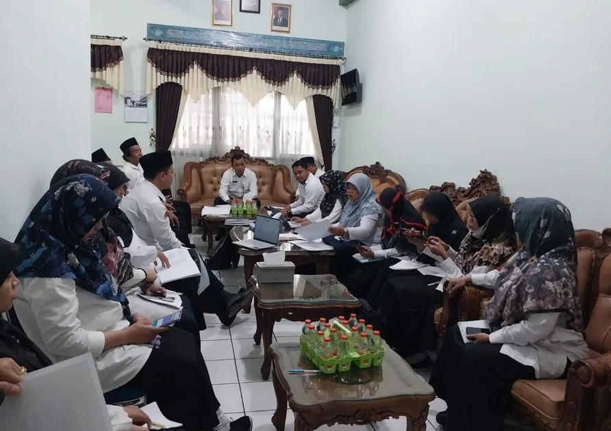 Koordinasi Tim Penjaminan Mutu MAN 5 Sleman Bahas Persiapan EDM dan Pembagian Tugas