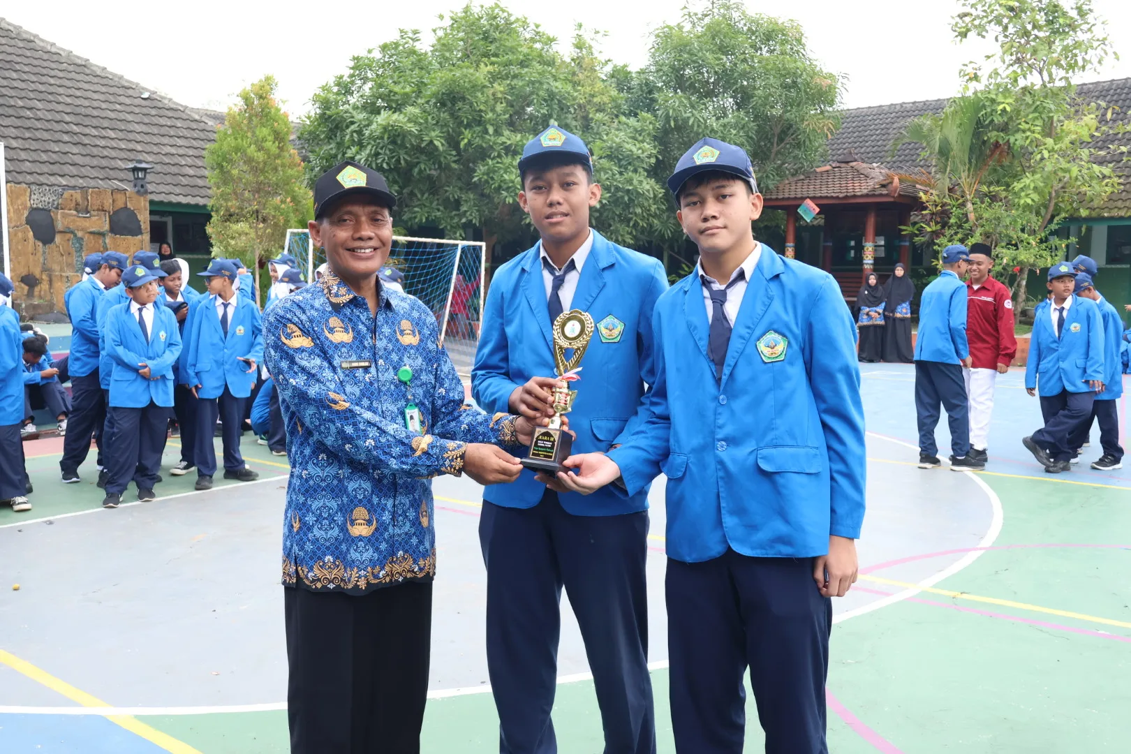Dua Siswa MTsN 8 Sleman Raih Juara 3 Voli Putra dalam PKM Tingkat Provinsi DIY