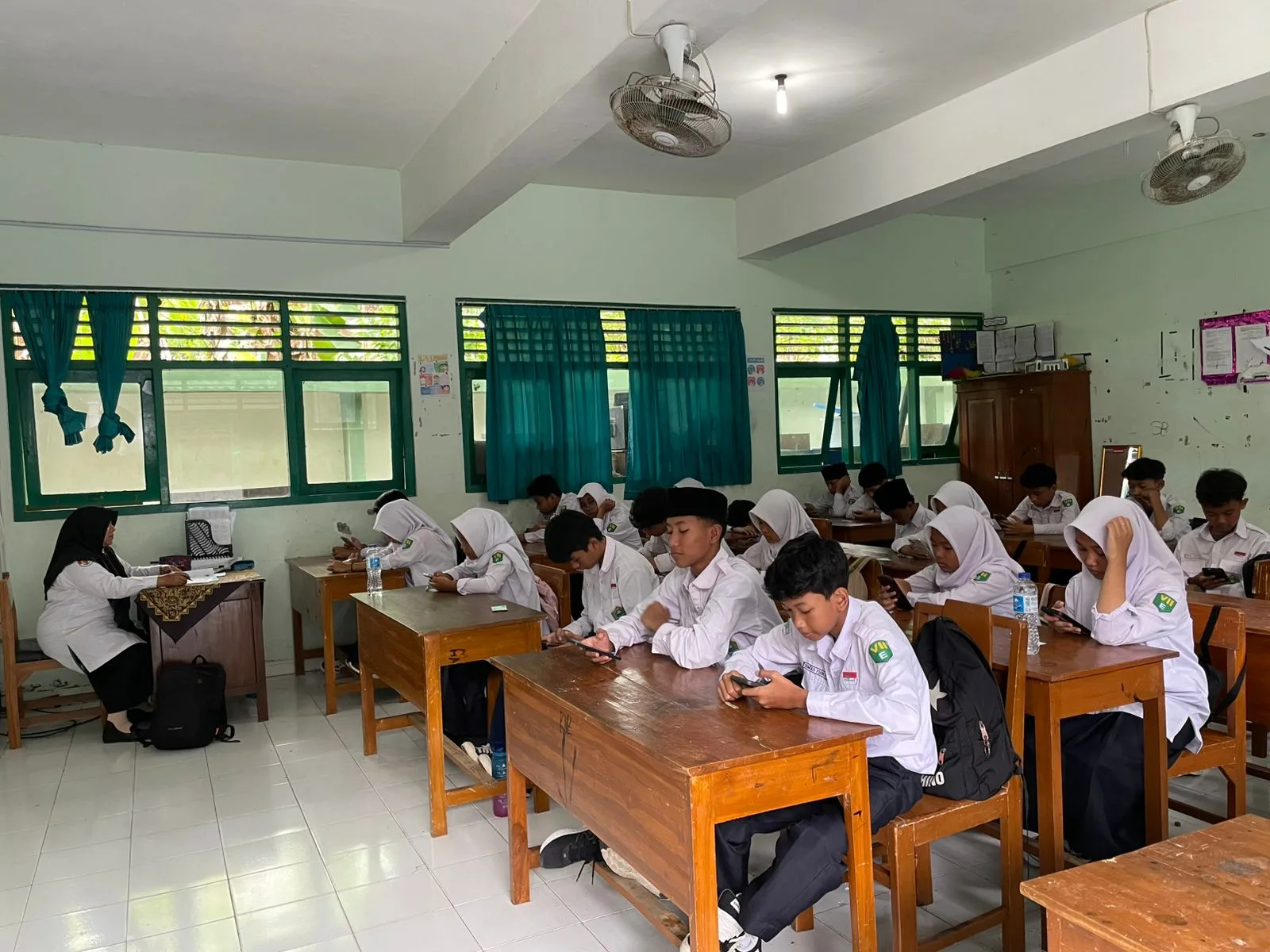 ALN 2025 Berlangsung Tertib, Siswa MTsN 4 Sleman Siap Mengukur Kompetensi Diri