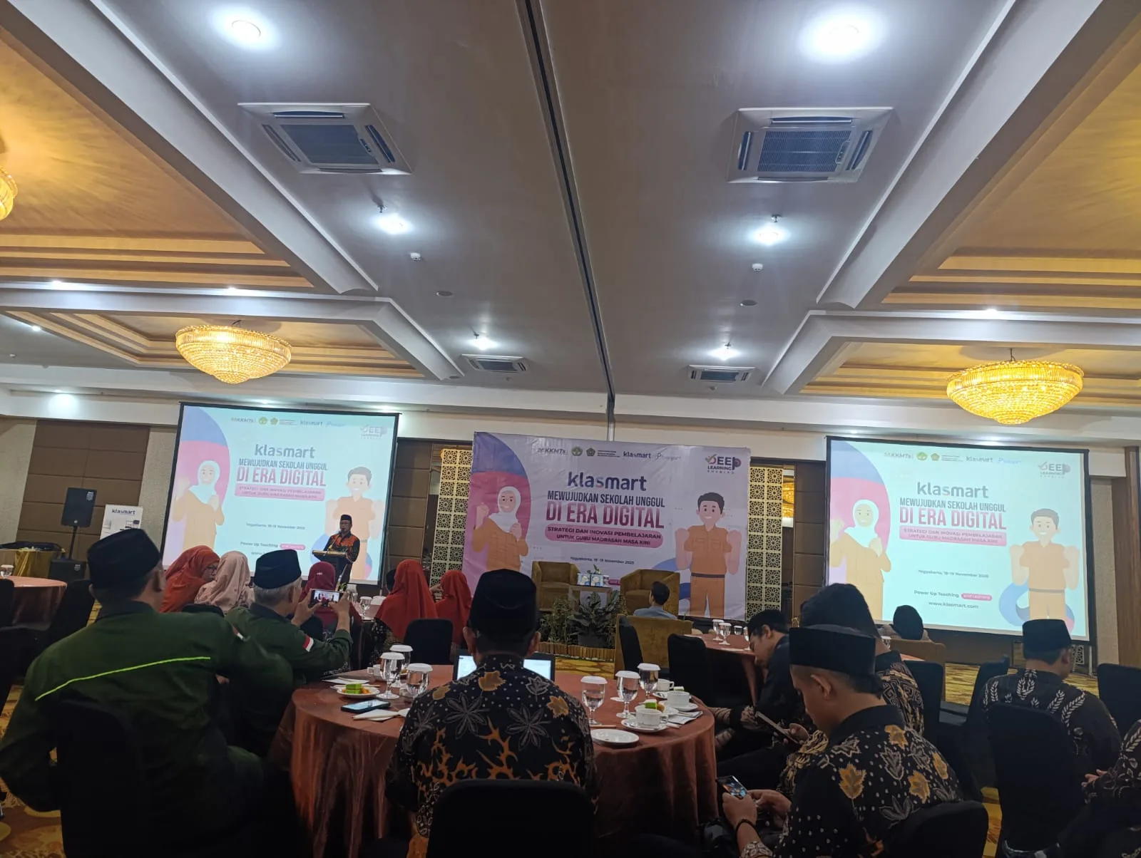Tingkatkan Mutu Madrasah, Kepala MTsN 2 Sleman Hadiri KKM se-DIY di Grand Serela