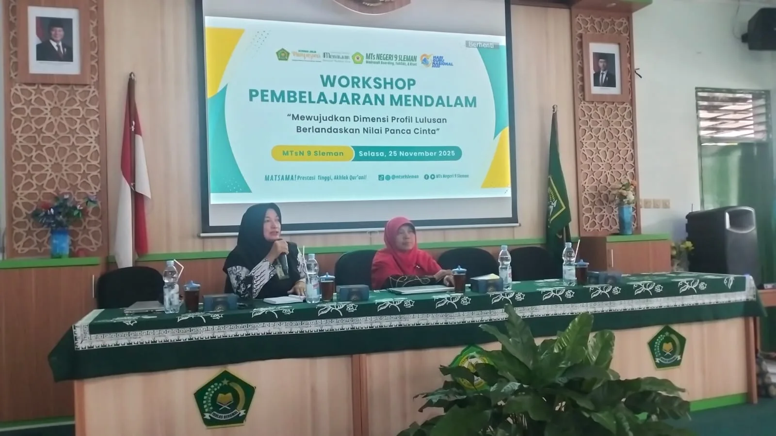 Bertepatan dengan Hari Guru, Kepala MTsN 9 Sleman Sampaikan Sambutan pada Workshop Pembelajaran Mendalam di MTsN 9 Sleman
