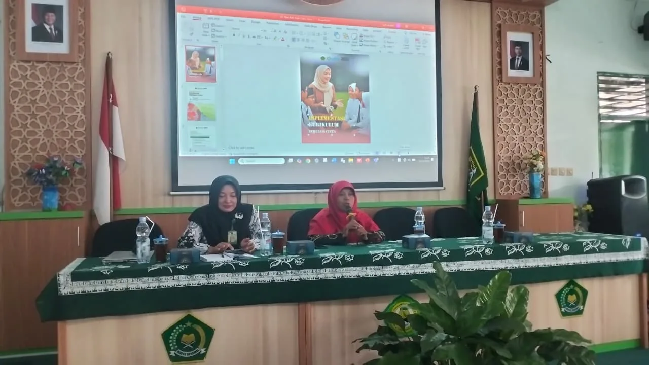 Workshop Pembelajaran Mendalam di MTsN 9 Sleman Hadirkan Pengawas Madrasah
