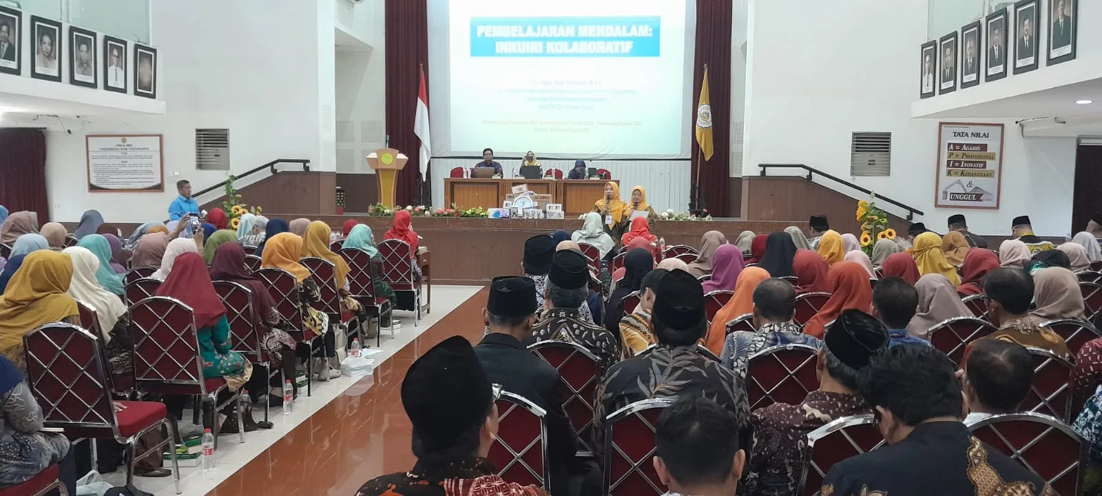 Dorong Profesionalisme Pendidik, Guru MTsN 4 Sleman Ikuti Seminar Nasional HGN 2025