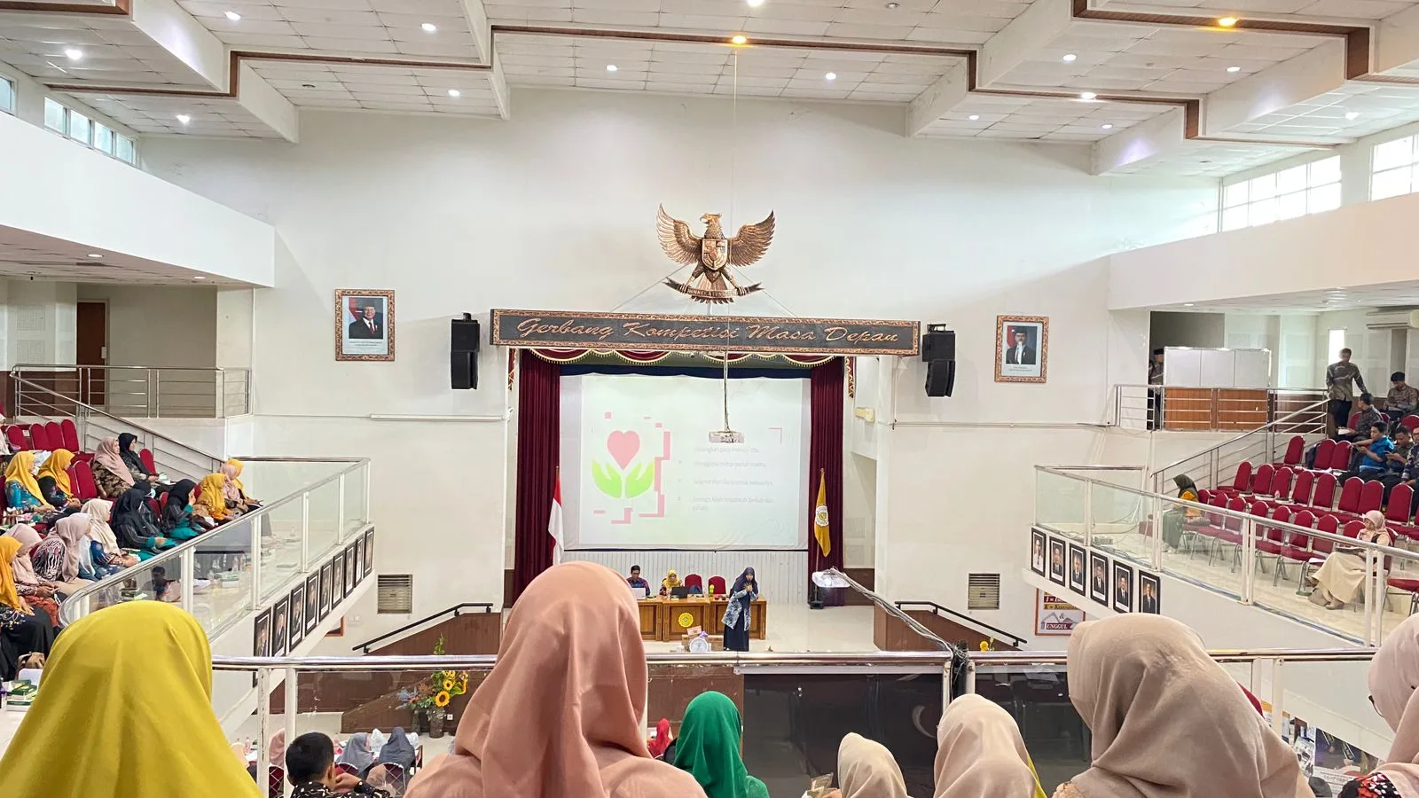Siapkan Guru Berkualitas, MTsN 3 Sleman Ikuti Seminar HGN: Kupas Tuntas Inkuiri Kolaboratif dan Kurikulum Berbasis Cinta