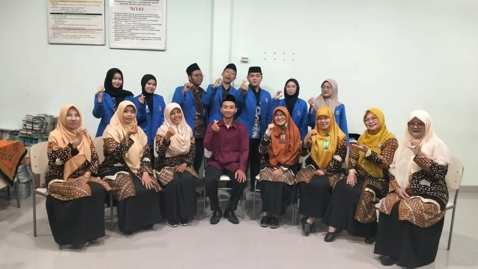 MTsN 9 Sleman Lepas Tujuh Mahasiswa PPL FIAI UII dalam Acara Penarikan Resmi
