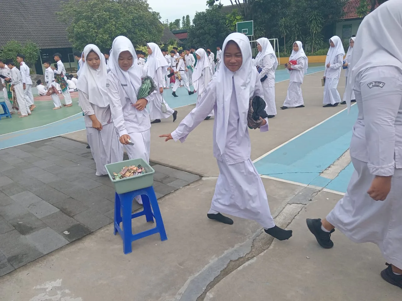 MTsN 3 Sleman Galang Dana Peduli Bencana Banjir Bandang Sumatera, Hari Pertama Kumpulkan Rp 4,7 Juta Lebih