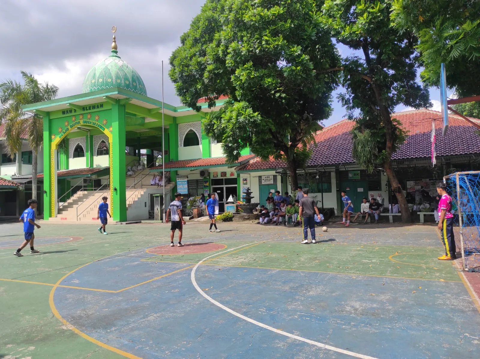 Semangat Membara! Hari Kedua Classmeeting Geprek #5 MAN 2 Sleman Penuh Aksi dan Kreativitas