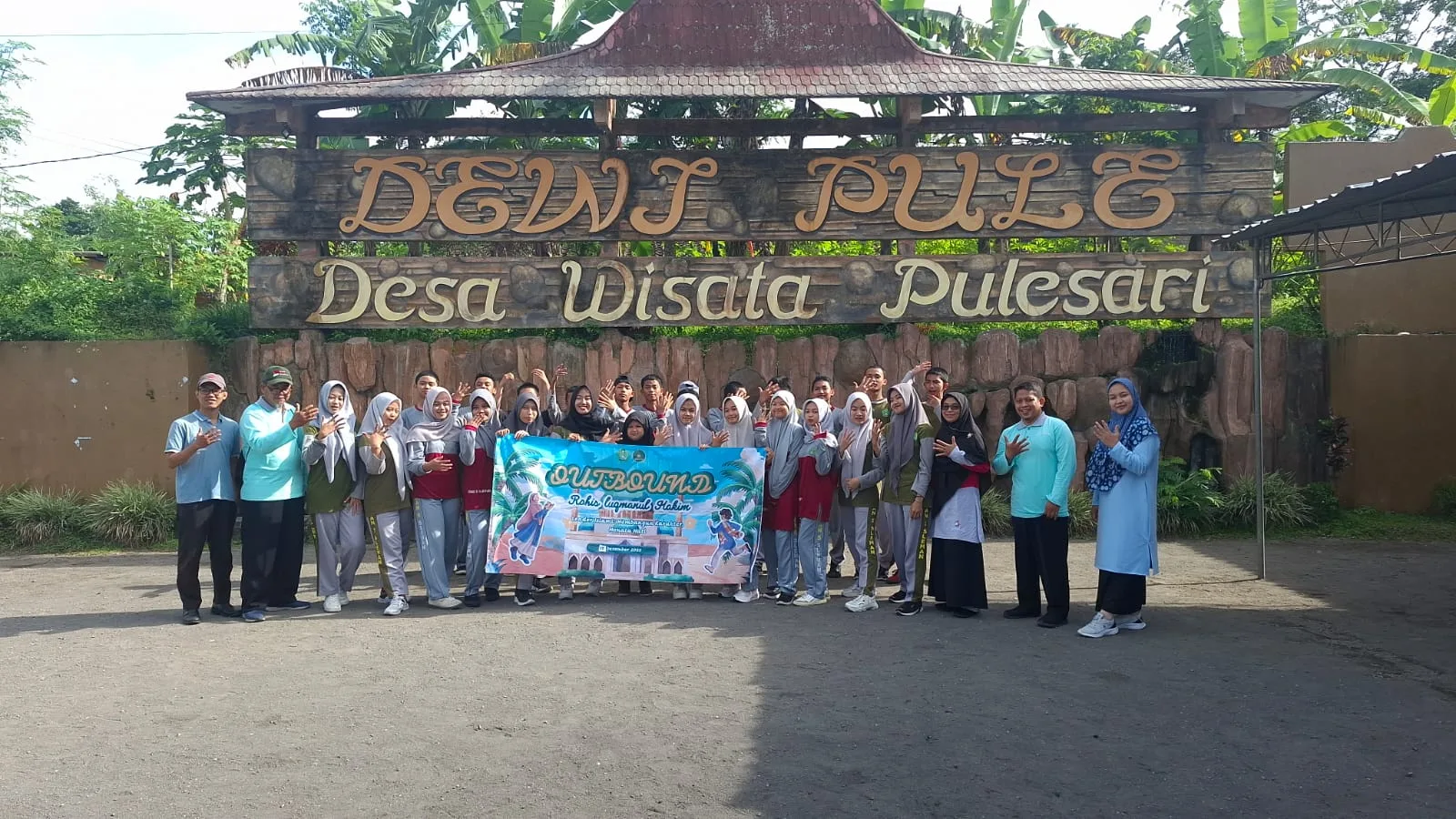 LDKS Rohis MAN 5 Sleman Hari Kedua: Bentuk Soliditas dan Kepemimpinan di Desa Wisata Pulesari