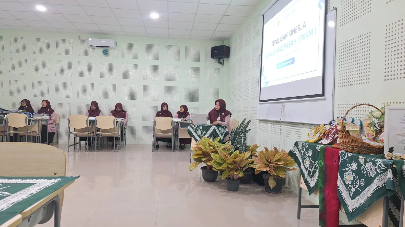 Melalui PKKM, MTsN 9 Sleman Tampilkan Beragam Karya Unggulan Siswa